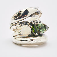 Nake ring