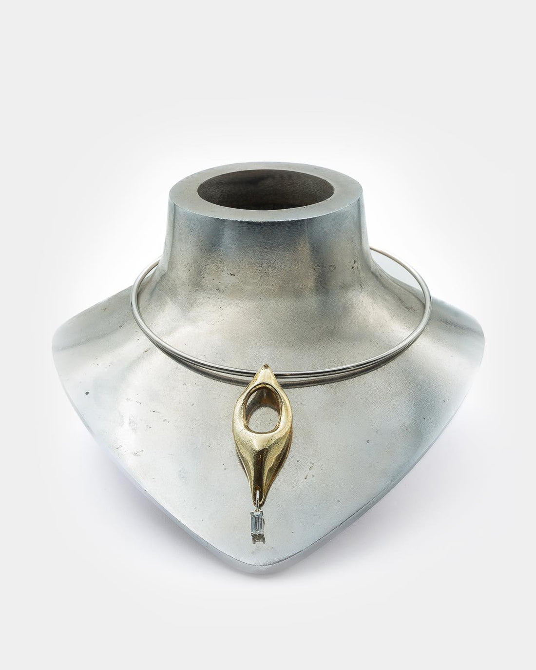 Leda Pendant