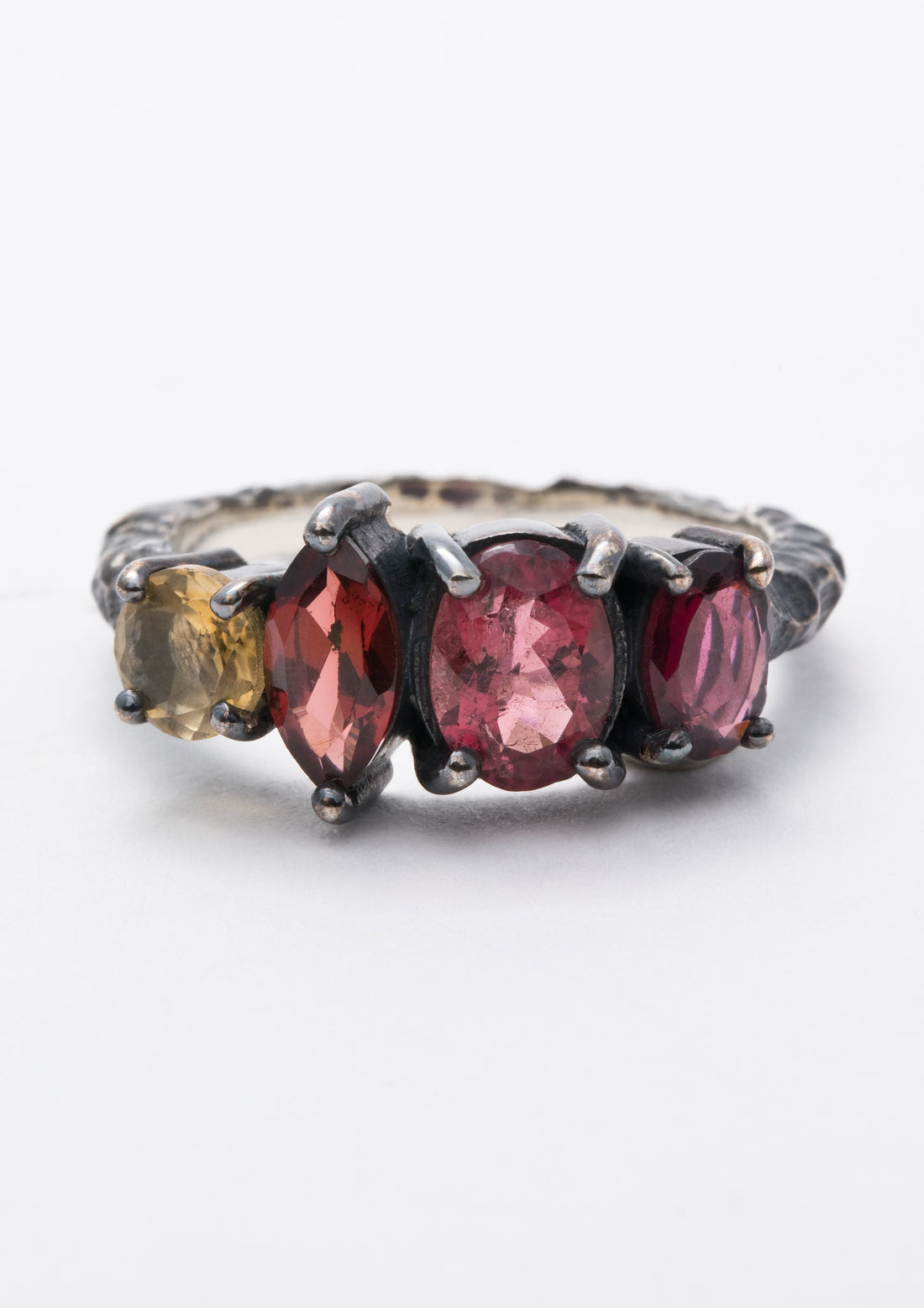 Dark Nari ring