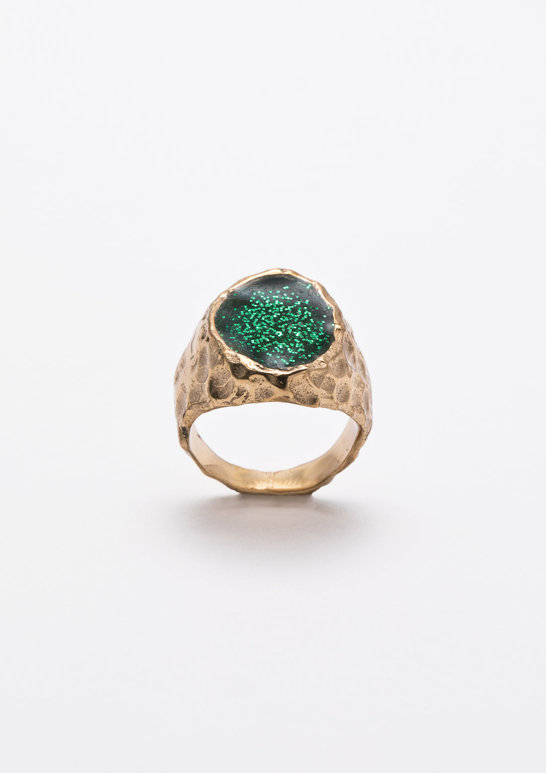 Green sigillum ring