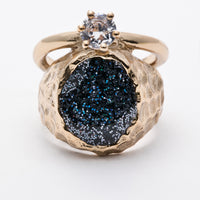 Sigillum ring with stone