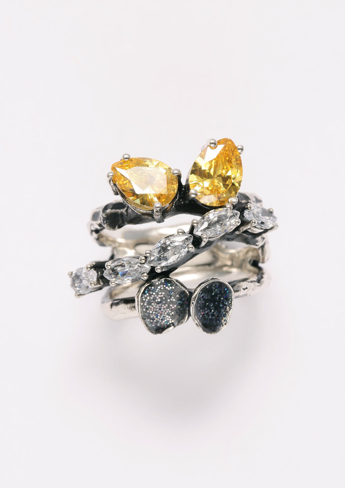 White Gynura ring