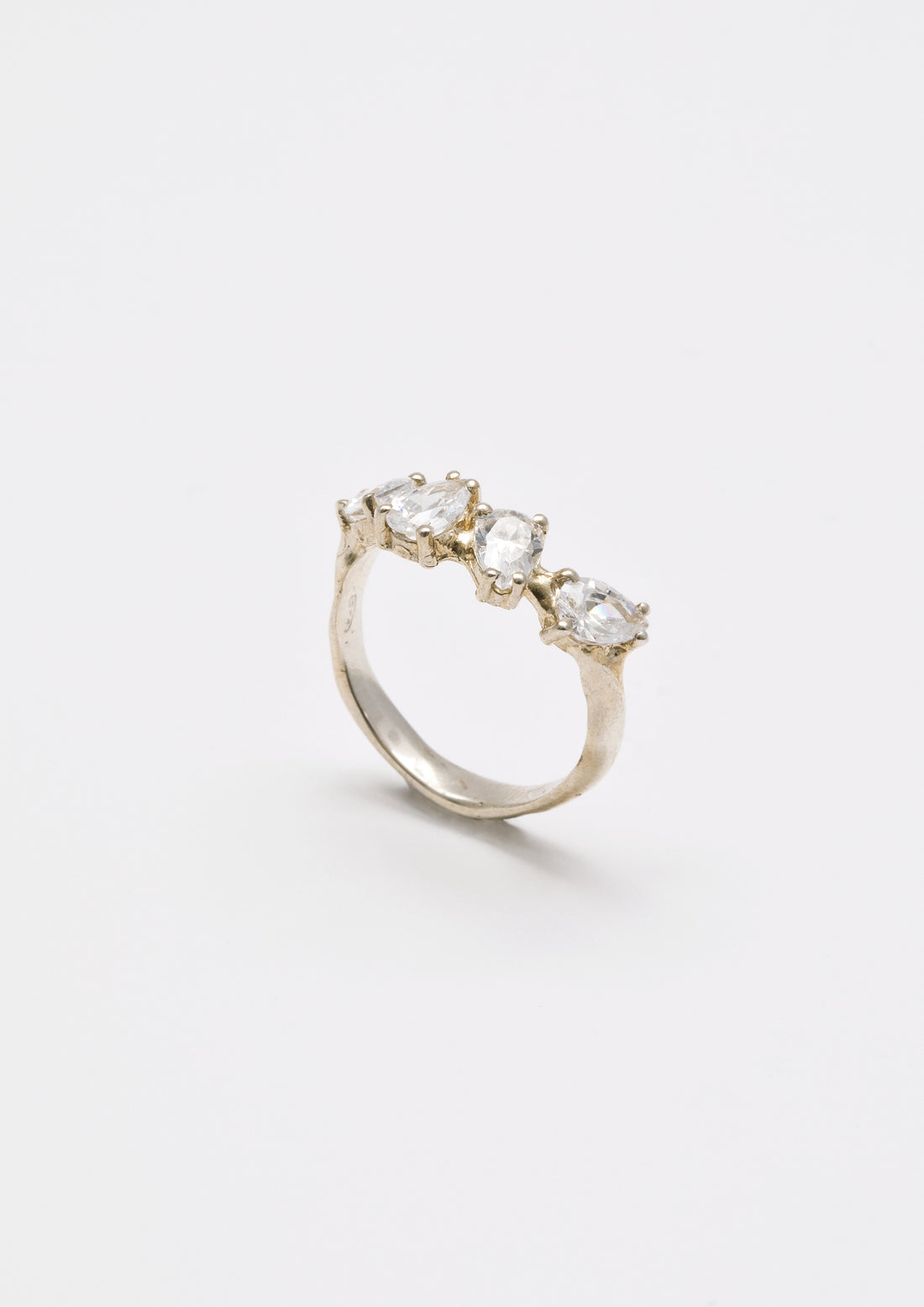 Taitle ring