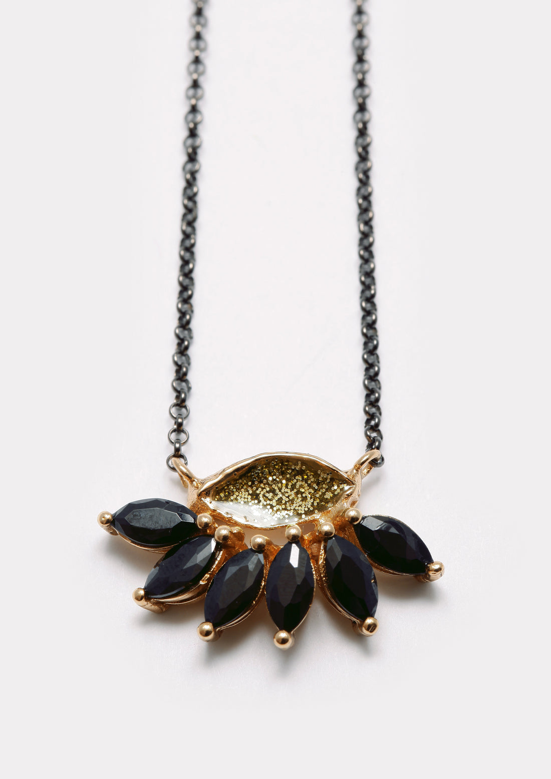 Light green Ruellia necklace
