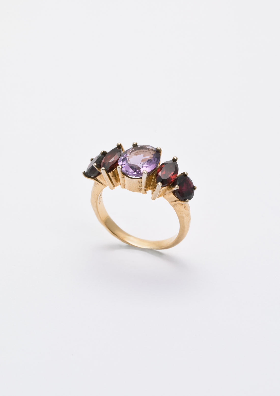Sumitra ring