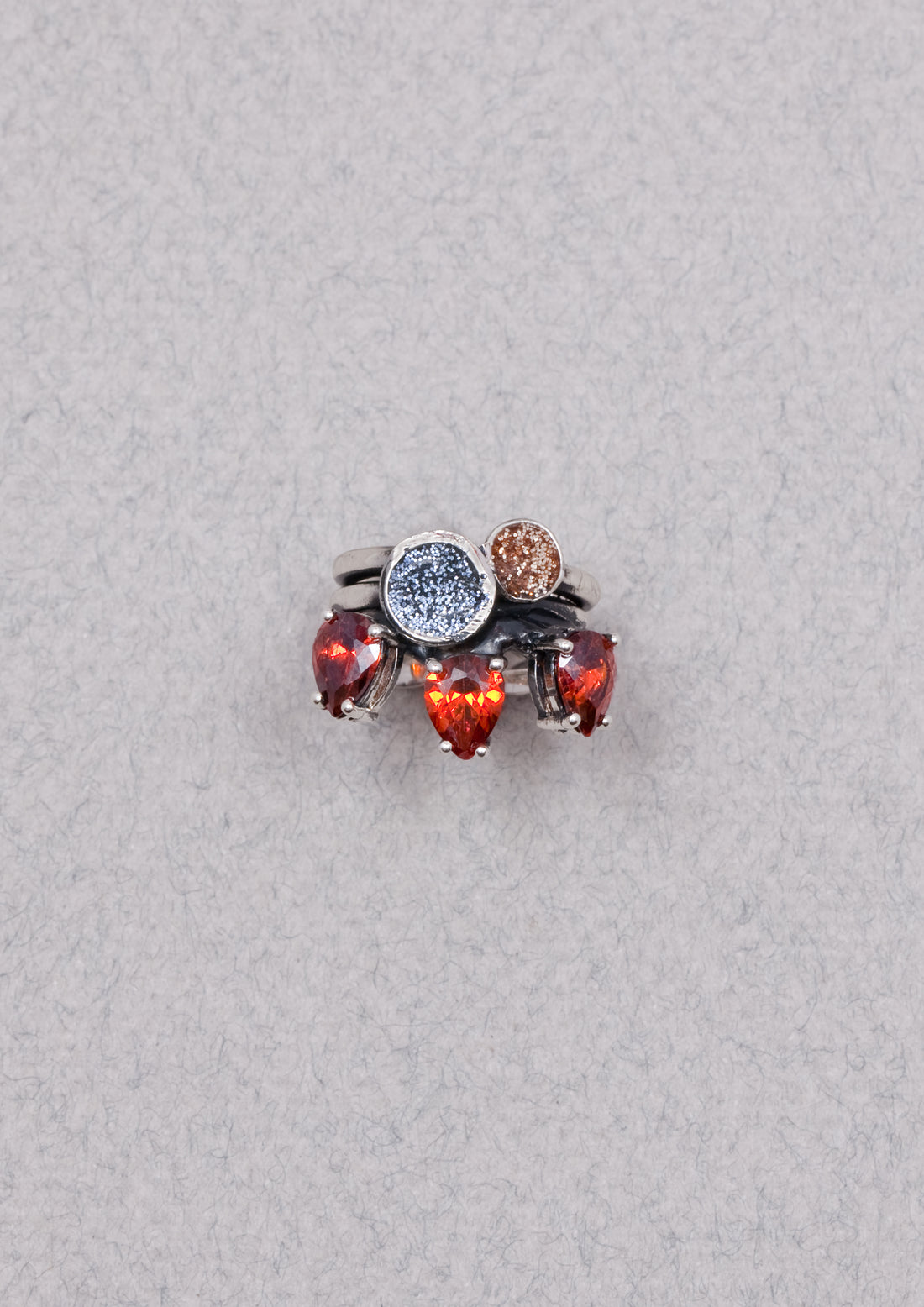 Iuno ring