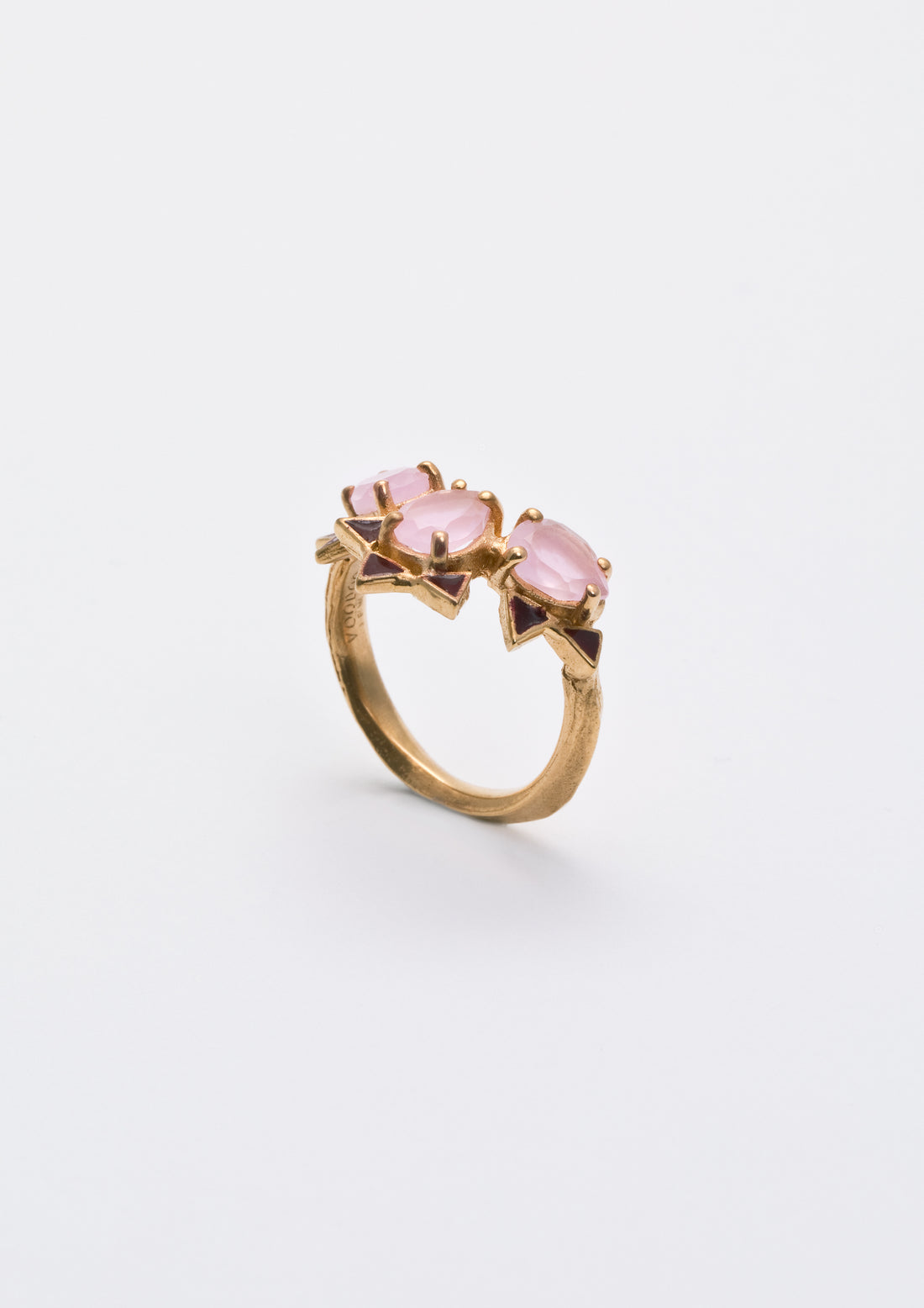 Purple sigillum ring